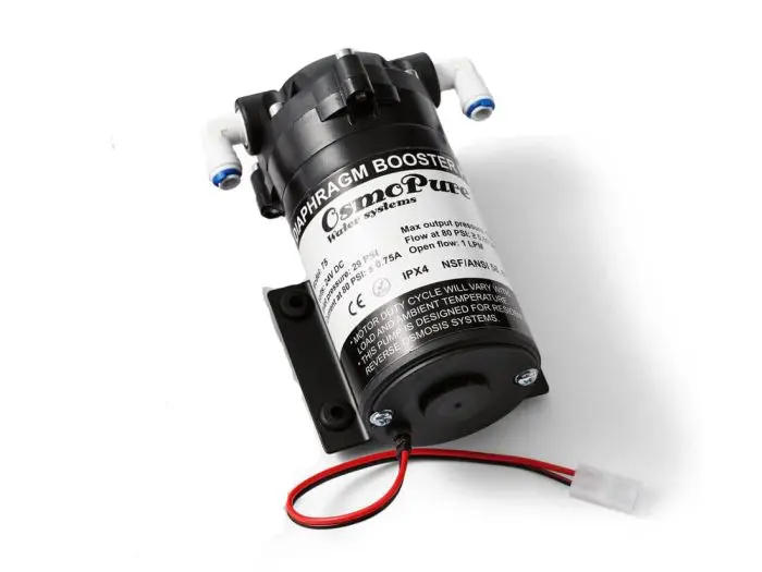 Boosterpomp voor osmosesystemen tot en met 400 GPD (1520 liter per dag) zonder adapter
