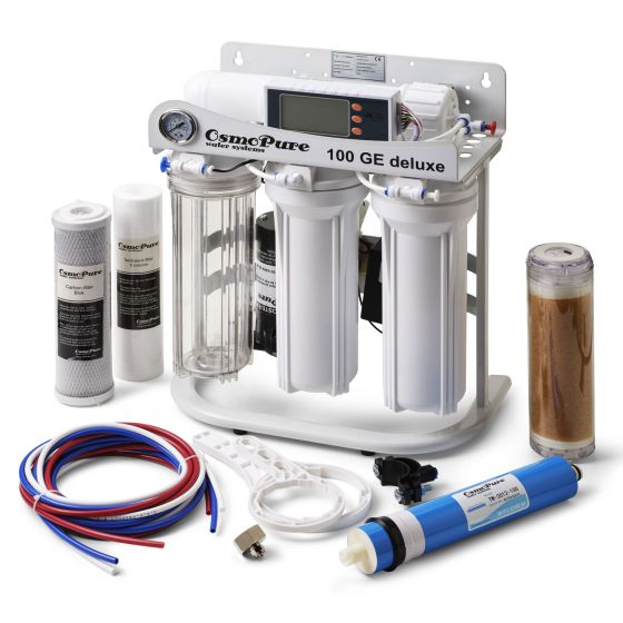 Osmoseapparaat OsmoPure 100 GE deluxe met een opbrengst van 380 liter osmose water per dag. Compleet met filters en alle aansluitmaterialen.