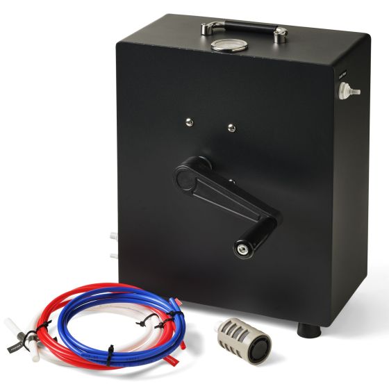 Survivor Max nood waterfilter met een opbrengst van 1 liter per minuut. Met de hand bediend. Compleet